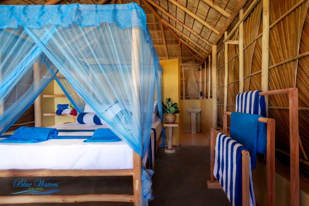 Blue Waters Hotel Аругам Бей Екстериор снимка