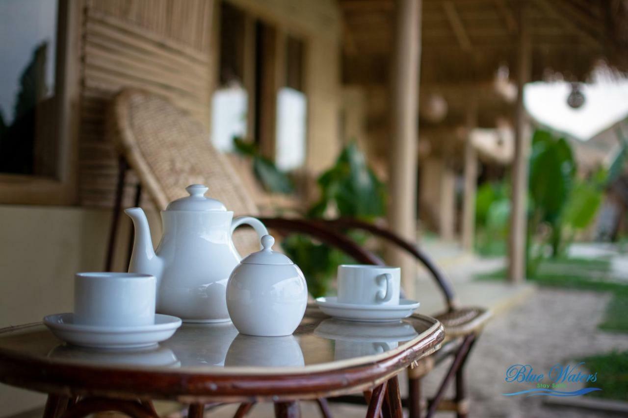 Blue Waters Hotel Аругам Бей Екстериор снимка