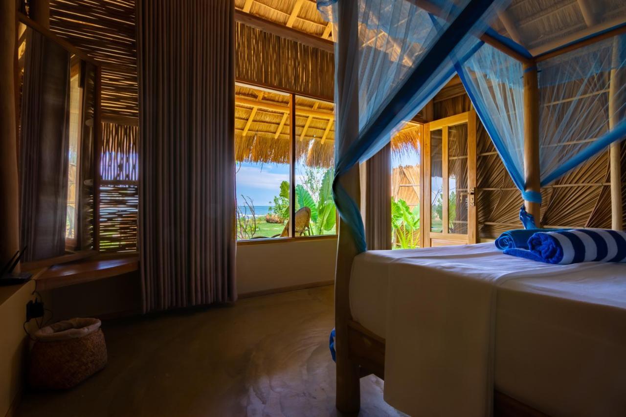 Blue Waters Hotel Аругам Бей Екстериор снимка